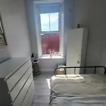 Location - Newly Refurbed 2bd Sleeps 6 W Loft 科克