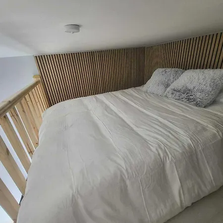 Apartamento Location - Newly Refurbed 2bd Sleeps 6 W Loft
